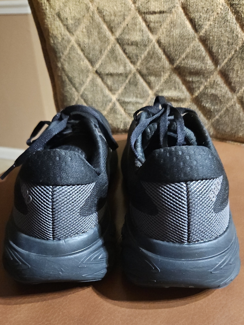New Balance Fresh Foam X 880v15 Black Lace Up Sneakers Running Shoes - Picture 4 of 6